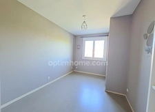 Appartement - 4 pièces - 3 chambres - 79 m² - Balcon - Garage et Cave