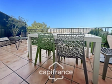 RARE FIND IN THE PONT ROYAL ESTATE, TOP FLOOR APARTMENT OF 63 m2 WITH PANORAMIC VIEWS, 3 BEDROOMS, CORNER TERRACE, AND PARKING SPACE 