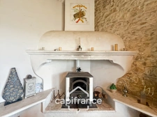 Mas en campagne à vendre 250m² à MOLLEGES, 4 chambres, beaux volumes , terrain 5 000m², piscine,  calme et sérénité   