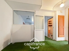 Local/bureau / appartement T2  à vendre MALLEMORT avec sa piscine résidentielle  au domaine de Pont Royal 