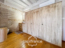 Authentic 118 m2 stone village house, air-conditioned, 50 m2 terrace, outdoor kitchen, double garage, attic, three beautiful bedrooms, 2 bathrooms, laundry room  