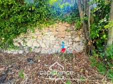 Building plot of 639 m2, marked out, free builder, flat and sunny, village center, not serviced.