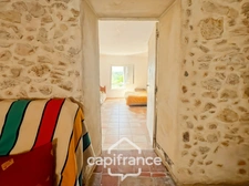 Camps la source, proche de Brignoles maison de village de 148 m2 à terminer plusieurs possibilités  d'aménagement