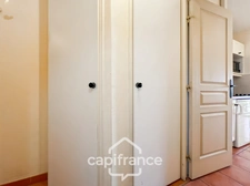 PONT ROYAL EN PROVENCE APPARTEMENT DE  27 M2 VUE LUBERON UNE CHAMBRE MEUBLE EQUIPE UNE PLACE DE PARKING B