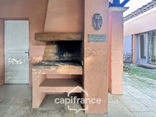 GOLF DE PONT  ROYAL, Villa de plain pied de 127 m² climatisée sur un terrain de 995 m², bordure de fairway, piscine