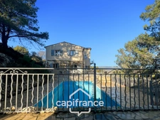Domaine et Golf de Pont Royal, beautiful 290 m2 property set on a 2600 m2 plot, five bedrooms, an office, swimming pool, pool house, triple garage     