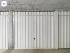 Domaine et golf de Pont royal appartement de 64 m² .  Terrasse avec vue dégagée,  Piscine résidentielle, Garage box fermé, cave 