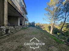 Domaine et Golf de Pont Royal, beautiful 290 m2 property set on a 2600 m2 plot, five bedrooms, an office, swimming pool, pool house, triple garage     