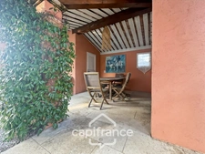 GOLF DE PONT  ROYAL, Villa de plain pied de 127 m² climatisée sur un terrain de 995 m², bordure de fairway, piscine