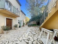 Domaine et Golf de Pont Royal, beautiful 290 m2 property set on a 2600 m2 plot, five bedrooms, an office, swimming pool, pool house, triple garage     