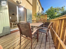 DOMAINE DE PONT ROYAL, 45 m2 house with unobstructed views, two stories, 2 bedrooms, semi-detached on one side, private swimming pool, numbered parking space 