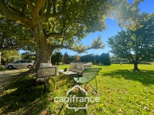 Mas en campagne à vendre 250m² à MOLLEGES, 4 chambres, beaux volumes , terrain 5 000m², piscine,  calme et sérénité   