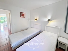 GOLF de PONT ROYAL appartement exceptionel  de 54 m2 en rez de jardin, double terrasse, 3 chambres, 1 salle de bain , 1 salle d'eau, grande loggia, place de parking