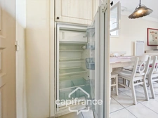 DOMAINE DE PONT ROYAL, 45 m2 house with unobstructed views, two stories, 2 bedrooms, semi-detached on one side, private swimming pool, numbered parking space 