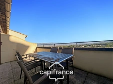 Domaine de Pont ROYAL between CIEL & LUBERON, well-maintained 40m2 top-floor apartment with panoramic views, terrace, and residential area with swimming pool