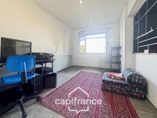 LES TAILLADES, detached single-storey house of 210 m2 in the countryside, 4 bedrooms, on a plot of approximately 2900 m2, swimming pool