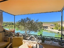 PONT ROYAL — UN APPARTEMENT SIGNATURE AVEC VUE, TERRASSE ET 6 COUCHAGES , 2ème et dernier étage sur le lac 