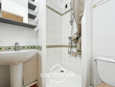 Appartement en rez-de-jardin , 3 chambres , place de parking , exposé Est sur le Domaine et Golf de Pont Royal