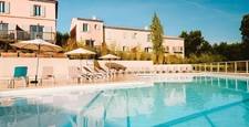 DOMAINE DE PONT ROYAL, 45 m2 house with unobstructed views, two stories, 2 bedrooms, semi-detached on one side, private swimming pool, numbered parking space 