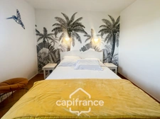RARE FIND IN THE PONT ROYAL ESTATE, TOP FLOOR APARTMENT OF 63 m2 WITH PANORAMIC VIEWS, 3 BEDROOMS, CORNER TERRACE, AND PARKING SPACE 