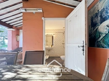 GOLF DE PONT  ROYAL, Villa de plain pied de 127 m² climatisée sur un terrain de 995 m², bordure de fairway, piscine