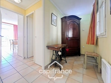 PONT ROYAL, Résidence du Lac, 30 m2 apartment with panoramic view of the lake, beautiful exposure, located on the 2nd and last floor 