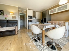 Domaine et golf de Pont Royal, apartment in the lakeside residence, 42 m², lake view, south-facing terrace, parking space, shared cellar  