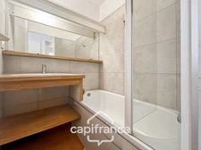 GOLF de PONT ROYAL appartement exceptionel  de 54 m2 en rez de jardin, double terrasse, 3 chambres, 1 salle de bain , 1 salle d'eau, grande loggia, place de parking