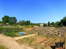 Authentique maison de village de 118 m2 en pierre, climatisée, terrasse de 50 m2, cuisine extérieure, double garage, grenier, trois belles chambres  2 salle de bains, buanderie  