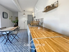 MALLEMORT, fully renovated village house of 115 m2, very well maintained, 1 floor, spacious rooms, 3 bedrooms, 2 bathrooms, well located, outdoor space, storage room 
