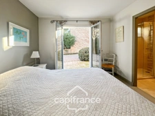 GOLF DE PONT  ROYAL, Villa de plain pied de 127 m² climatisée sur un terrain de 995 m², bordure de fairway, piscine