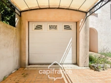Welcome to your new elegant family villa at Domaine et Golf de Pont Royal, 4 bedrooms, 110 m2, garden 556 m2 