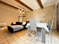 Authentic 118 m2 stone village house, air-conditioned, 50 m2 terrace, outdoor kitchen, double garage, attic, three beautiful bedrooms, 2 bathrooms, laundry room  