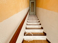 Authentique maison de village de 118 m2 en pierre, climatisée, terrasse de 50 m2, cuisine extérieure, double garage, grenier, trois belles chambres  2 salle de bains, buanderie  