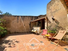 Authentic 118 m2 stone village house, air-conditioned, 50 m2 terrace, outdoor kitchen, double garage, attic, three beautiful bedrooms, 2 bathrooms, laundry room  