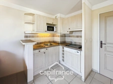 DOMAINE DE PONT ROYAL, 45 m2 house with unobstructed views, two stories, 2 bedrooms, semi-detached on one side, private swimming pool, numbered parking space 