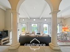 GOLF DE PONT  ROYAL, Villa de plain pied de 127 m² climatisée sur un terrain de 995 m², bordure de fairway, piscine