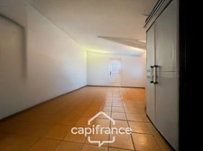 GOLF DE PONT  ROYAL, Villa de plain pied de 127 m² climatisée sur un terrain de 995 m², bordure de fairway, piscine