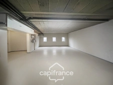 LES TAILLADES, detached single-storey house of 210 m2 in the countryside, 4 bedrooms, on a plot of approximately 2900 m2, swimming pool