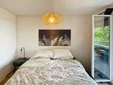 HOTEL DU GOLF  appartement 2ème et dernier étage  rénové et climatisé  de 33 m2 , trou n° 8 , sud ouest , une chambre,  loggia terrasse, salle de bain , wc, piscine résidentielle, place de parking  