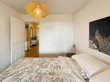 HOTEL DU GOLF  appartement 2ème et dernier étage  rénové et climatisé  de 33 m2 , trou n° 8 , sud ouest , une chambre,  loggia terrasse, salle de bain , wc, piscine résidentielle, place de parking  
