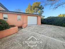 GOLF DE PONT  ROYAL, Villa de plain pied de 127 m² climatisée sur un terrain de 995 m², bordure de fairway, piscine