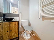 Domaine de Pont Royal, Duplex climatisé T3 de 49m2 situé sur le haut du Village, 2 chambres une double terrasse et une 2ème terrasse , belle exposition, ascenseur, place de parking  