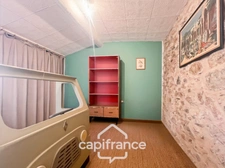 MERINDOL CHARMING HOUSE, outdoor courtyard and rooftop, 2 bedrooms, 1 room, 1 office, 1 cellar, in the heart of the village. A MUST-SEE! 