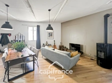 MALLEMORT, fully renovated village house of 115 m2, very well maintained, 1 floor, spacious rooms, 3 bedrooms, 2 bathrooms, well located, outdoor space, storage room 