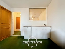 Local polyvalent de 43 m² – Usage mixte habitation & professionnel – Domaine de Pont ROYAL avec sa piscine résidentielle  