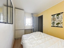 DOMAINE DE PONT ROYAL, Appartement climatisé de 42 m2 en REZ de JARDIN, chambre et chambre-cabine, SDB, Salle d'eau place de parking  