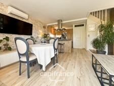 Domaine et golf de Pont Royal, fully renovated 67 m² house with air conditioning, attractive exterior, 2/3 bedrooms, bathroom and shower room, garden, residential swimming pool