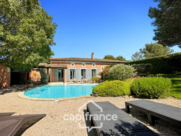GOLF DE PONT  ROYAL, Villa de plain pied de 127 m² climatisée sur un terrain de 995 m², bordure de fairway, piscine