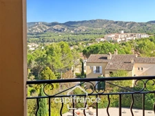  INVESTISSEMENT LOCATIF APPARTEMENT 3 PIECES 42 m2 en angle   au 1er étage PLACE DE PARKING  sur le DOMAINE DE PONT ROYAL